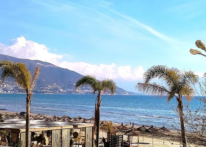 Blue Horizon Relaxing Seaside Apartment *